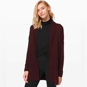 NWOT Lululemon Sit In Lotus Wrap II in Garnet Purple Size 6